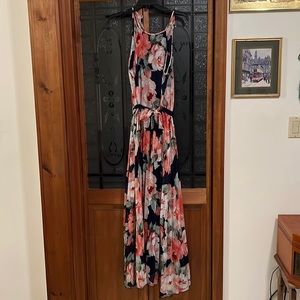 BEAUTIFUL FLORAL MAXI DRESS
